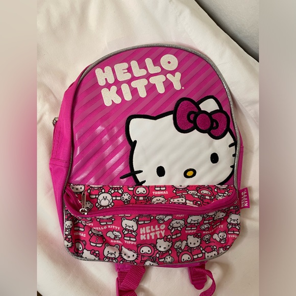 Hello Kitty Mini Backpack - Picture 2 of 4